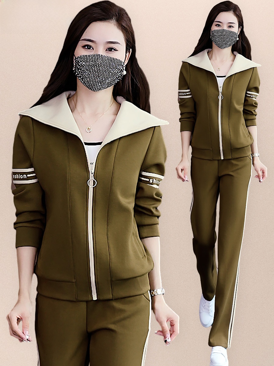 Women Fashion Over The Years - Completo Sportivo Snellente con Zip per