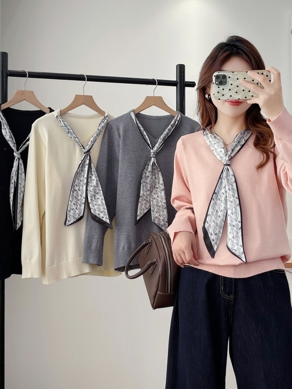 Women Fashion Over The Years - Maglione retrò alla moda in maglia