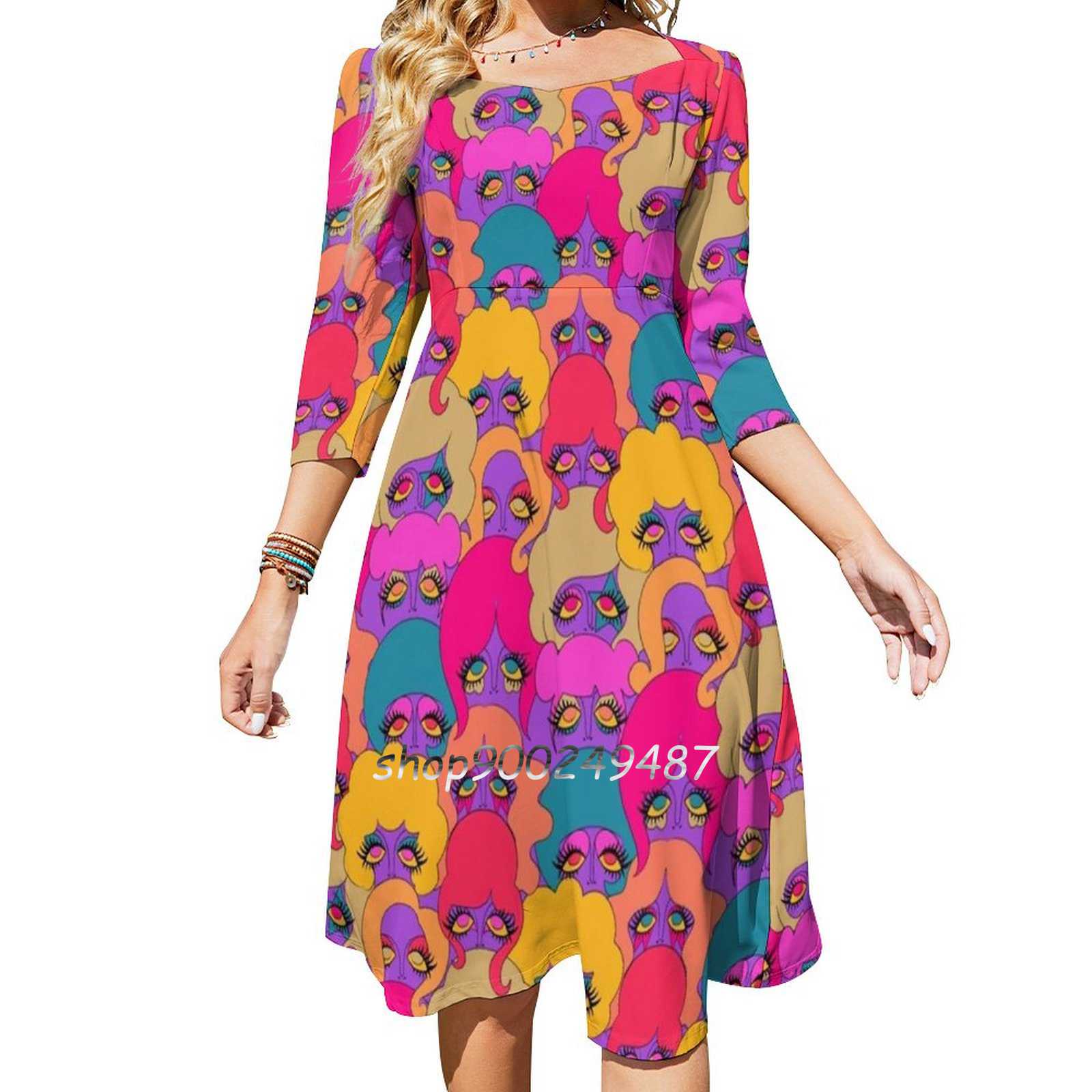 Colorful Ladies Sweetheart Kno - Women'S Fashion Of The 60S recensione e prezzo